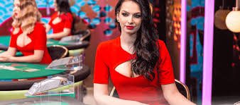 Wave Money KBZPay AYA Pay ဖြင့် kyat123 ငွေသွင်းမှု ပြသချက်